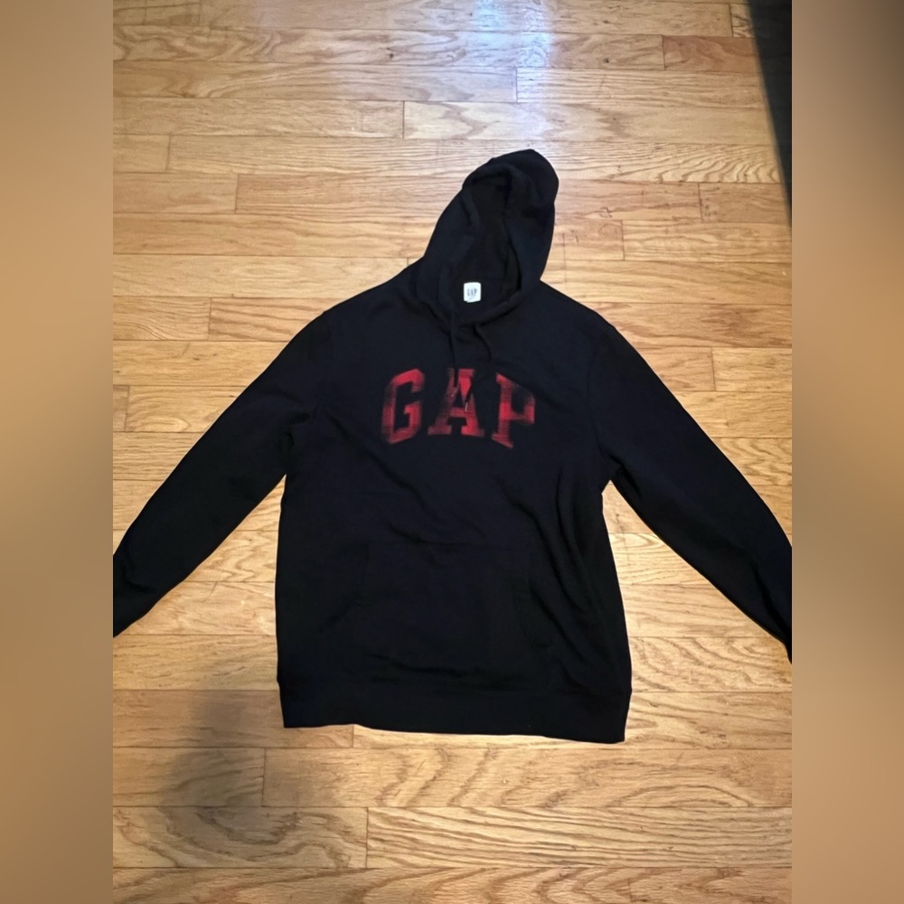 Hi I am selling a gap hoodie